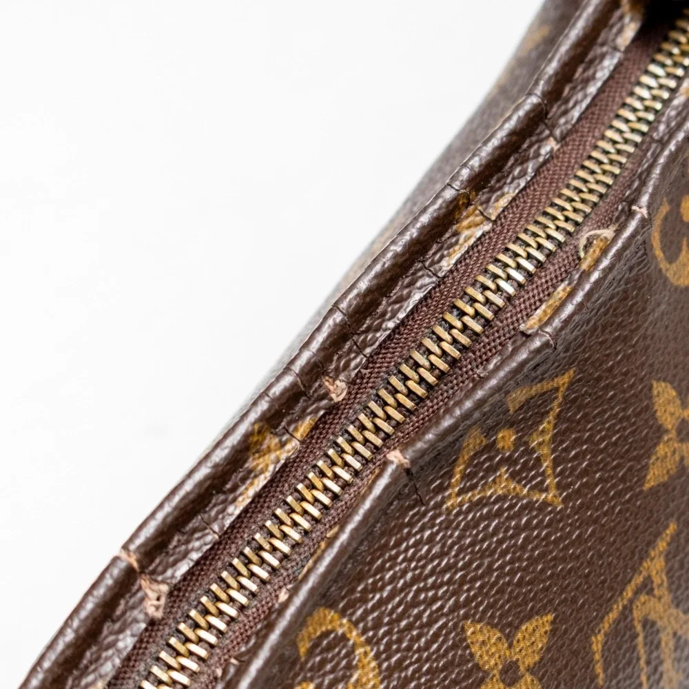 Louis Vuitton auth louis